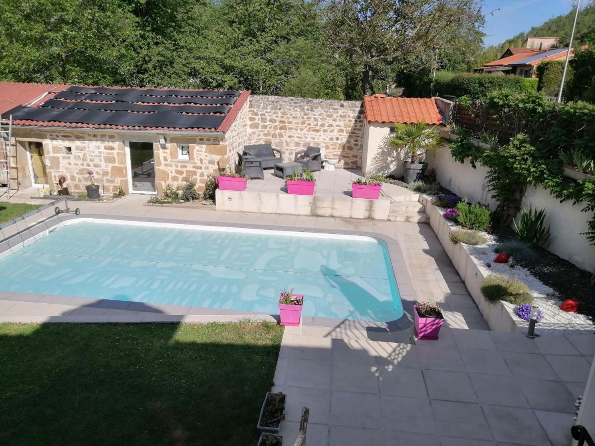 La Salamandre Apartment Vic-le-Comte ภายนอก รูปภาพ
